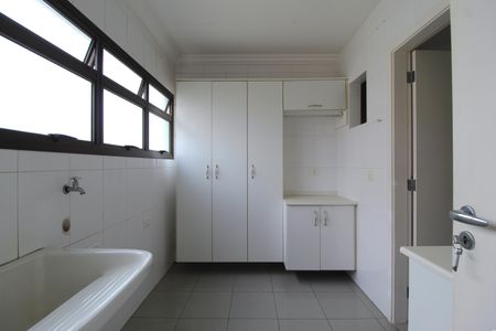 Apartamento para alugar com 118m², 3 quartos e 2 vagasÁrea de Serviço