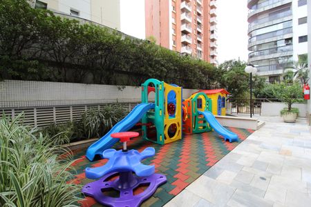 Apartamento para alugar com 118m², 3 quartos e 2 vagasÁrea Comum - Playground