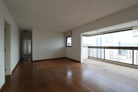 Apartamento para alugar com 118m², 3 quartos e 2 vagasSala