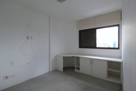 Apartamento para alugar com 118m², 3 quartos e 2 vagasQuarto 2