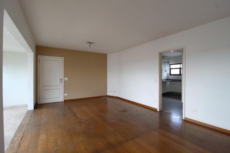 Apartamento para alugar com 118m², 3 quartos e 2 vagasSala