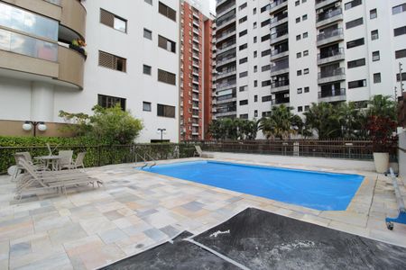 Apartamento para alugar com 118m², 3 quartos e 2 vagasÁrea Comum - Piscina