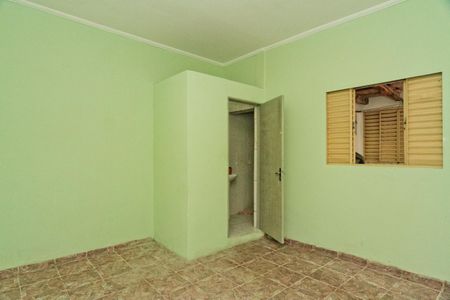 Casa para alugar com 35m², 1 quarto e sem vaga Casa para alugar com 35m², 1 quarto e sem vagaSala/Quarto