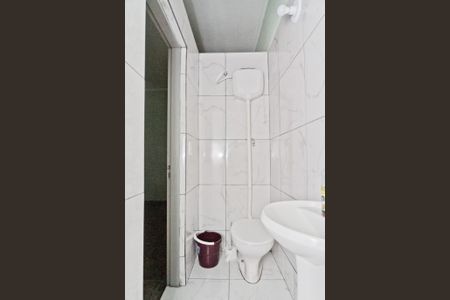 Casa para alugar com 35m², 1 quarto e sem vaga Casa para alugar com 35m², 1 quarto e sem vagaBanheiro