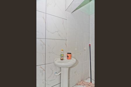 Casa para alugar com 35m², 1 quarto e sem vaga Casa para alugar com 35m², 1 quarto e sem vagaBanheiro