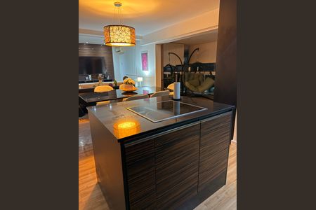 Apartamento à venda com 107m², 2 quartos e 2 vagasCozinha