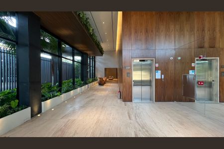 Apartamento à venda com 301m², 2 quartos e 4 vagasHall de entrada