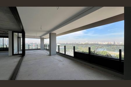 Apartamento à venda com 301m², 2 quartos e 4 vagasVaranda