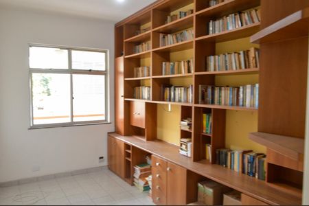 Apartamento à venda com 151m², 3 quartos e 2 vagas Apartamento à venda com 151m², 3 quartos e 2 vagasQuarto 2