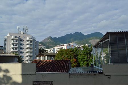 Apartamento à venda com 151m², 3 quartos e 2 vagas Apartamento à venda com 151m², 3 quartos e 2 vagasVista da Varanda