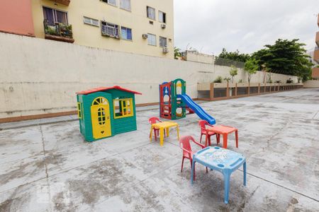 Apartamento à venda com 151m², 3 quartos e 2 vagas Apartamento à venda com 151m², 3 quartos e 2 vagasÁrea comum - Playground