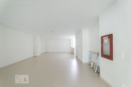Apartamento à venda com 151m², 3 quartos e 2 vagas Apartamento à venda com 151m², 3 quartos e 2 vagasÁrea comum - Salão de festas