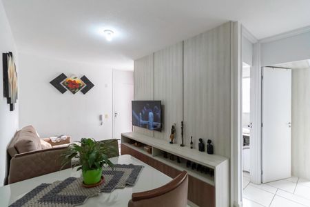 Apartamento à venda com 47m², 2 quartos e 1 vaga Apartamento à venda com 47m², 2 quartos e 1 vagaSala
