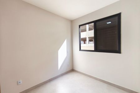 Apartamento à venda com 43m², 2 quartos e 1 vagaQuarto 2