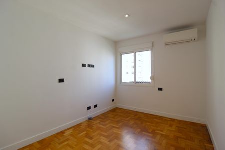 Apartamento à venda com 95m², 3 quartos e 2 vagasQuarto 3