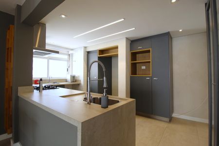 Apartamento à venda com 95m², 3 quartos e 2 vagasCozinha e Área de Serviço