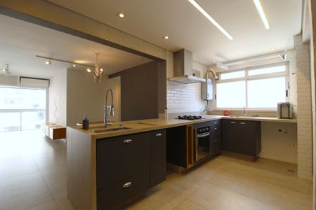 Apartamento à venda com 95m², 3 quartos e 2 vagasCozinha e Área de Serviço