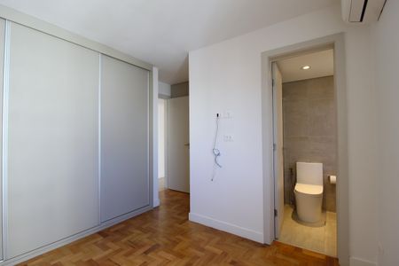 Apartamento à venda com 95m², 3 quartos e 2 vagasSuíte