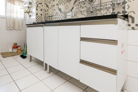 Apartamento para alugar com 70m², 2 quartos e 1 vaga Apartamento para alugar com 70m², 2 quartos e 1 vagaCozinha - Armários