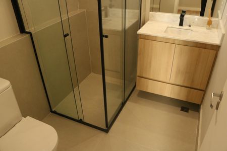 Apartamento à venda com 83m², 2 quartos e 2 vagasBanheiro da Suíte 2