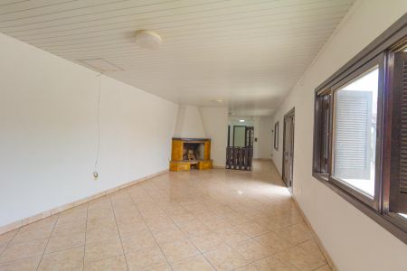 Casa à venda com 460m², 4 quartos e 2 vagas Casa à venda com 460m², 4 quartos e 2 vagasSala