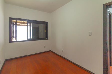 Casa à venda com 460m², 4 quartos e 2 vagas Casa à venda com 460m², 4 quartos e 2 vagasQuarto 2