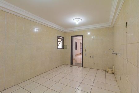 Casa à venda com 460m², 4 quartos e 2 vagas Casa à venda com 460m², 4 quartos e 2 vagasCozinha