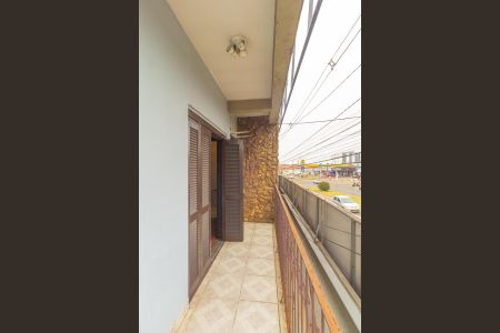 Casa à venda com 460m², 4 quartos e 2 vagas Casa à venda com 460m², 4 quartos e 2 vagasVaranda da Suíte