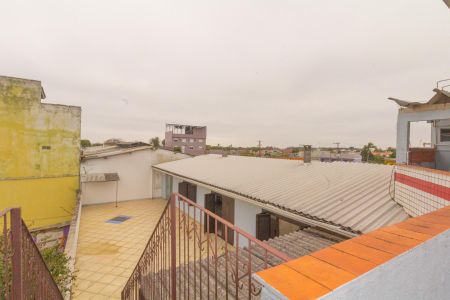 Casa à venda com 460m², 4 quartos e 2 vagas Casa à venda com 460m², 4 quartos e 2 vagasTerraço