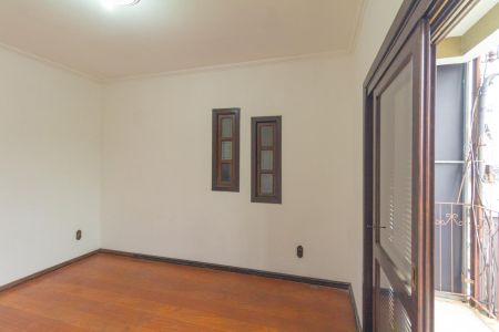 Casa à venda com 460m², 4 quartos e 2 vagas Casa à venda com 460m², 4 quartos e 2 vagasQuarto 3