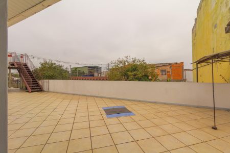 Casa à venda com 460m², 4 quartos e 2 vagas Casa à venda com 460m², 4 quartos e 2 vagasTerraço