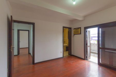 Casa à venda com 460m², 4 quartos e 2 vagas Casa à venda com 460m², 4 quartos e 2 vagasSuíte