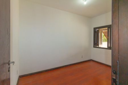 Casa à venda com 460m², 4 quartos e 2 vagas Casa à venda com 460m², 4 quartos e 2 vagasQuarto 2