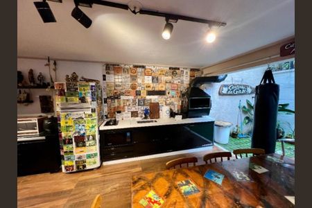 Casa à venda com 300m², 3 quartos e 2 vagas Casa à venda com 300m², 3 quartos e 2 vagasFoto 14