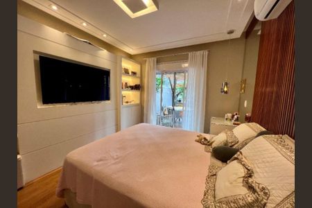 Casa à venda com 300m², 3 quartos e 2 vagas Casa à venda com 300m², 3 quartos e 2 vagasFoto 04