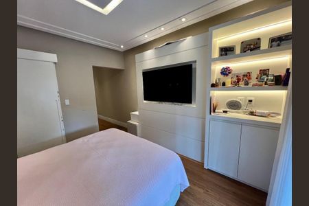 Casa à venda com 300m², 3 quartos e 2 vagas Casa à venda com 300m², 3 quartos e 2 vagasFoto 07