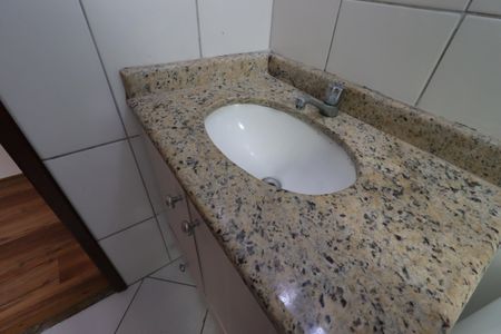 Apartamento à venda com 84m², 3 quartos e 2 vagasBanheiro Social