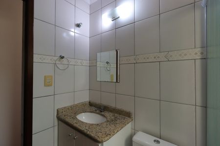 Apartamento à venda com 84m², 3 quartos e 2 vagasBanheiro Social