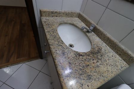 Apartamento à venda com 84m², 3 quartos e 2 vagasBanheiro da Suíte - Pia