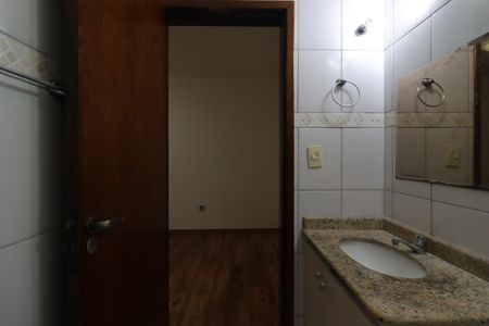 Apartamento à venda com 84m², 3 quartos e 2 vagasBanheiro da Suíte