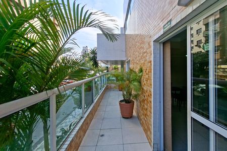 Apartamento para alugar com 95m², 3 quartos e 1 vaga Apartamento para alugar com 95m², 3 quartos e 1 vagaÁrea comum - Salão de festas