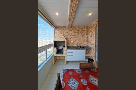 Apartamento para alugar com 95m², 3 quartos e 1 vaga Apartamento para alugar com 95m², 3 quartos e 1 vagaSacada