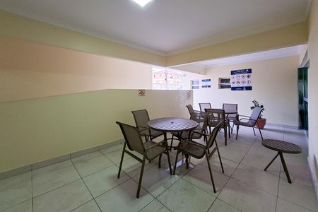 Apartamento para alugar com 95m², 3 quartos e 1 vaga Apartamento para alugar com 95m², 3 quartos e 1 vagaÁrea comum - Piscina