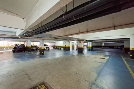 Apartamento para alugar com 95m², 3 quartos e 1 vaga Apartamento para alugar com 95m², 3 quartos e 1 vagaGaragem