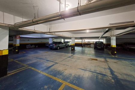 Apartamento para alugar com 95m², 3 quartos e 1 vaga Apartamento para alugar com 95m², 3 quartos e 1 vagaGaragem