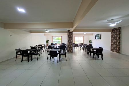 Apartamento para alugar com 95m², 3 quartos e 1 vaga Apartamento para alugar com 95m², 3 quartos e 1 vagaÁrea comum - Salão de festas