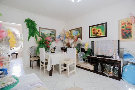 Apartamento à venda com 70m², 2 quartos e sem vaga Apartamento à venda com 70m², 2 quartos e sem vagaSala