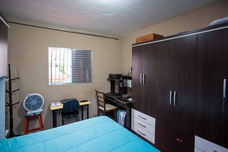 Casa à venda com 100m², 3 quartos e 4 vagasQuarto 1