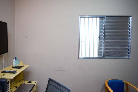 Casa à venda com 100m², 3 quartos e 4 vagasQuarto 2