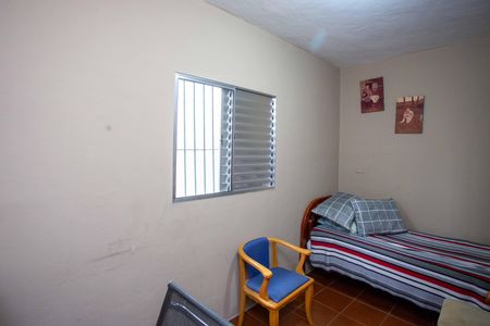 Casa à venda com 100m², 3 quartos e 4 vagasQuarto 2